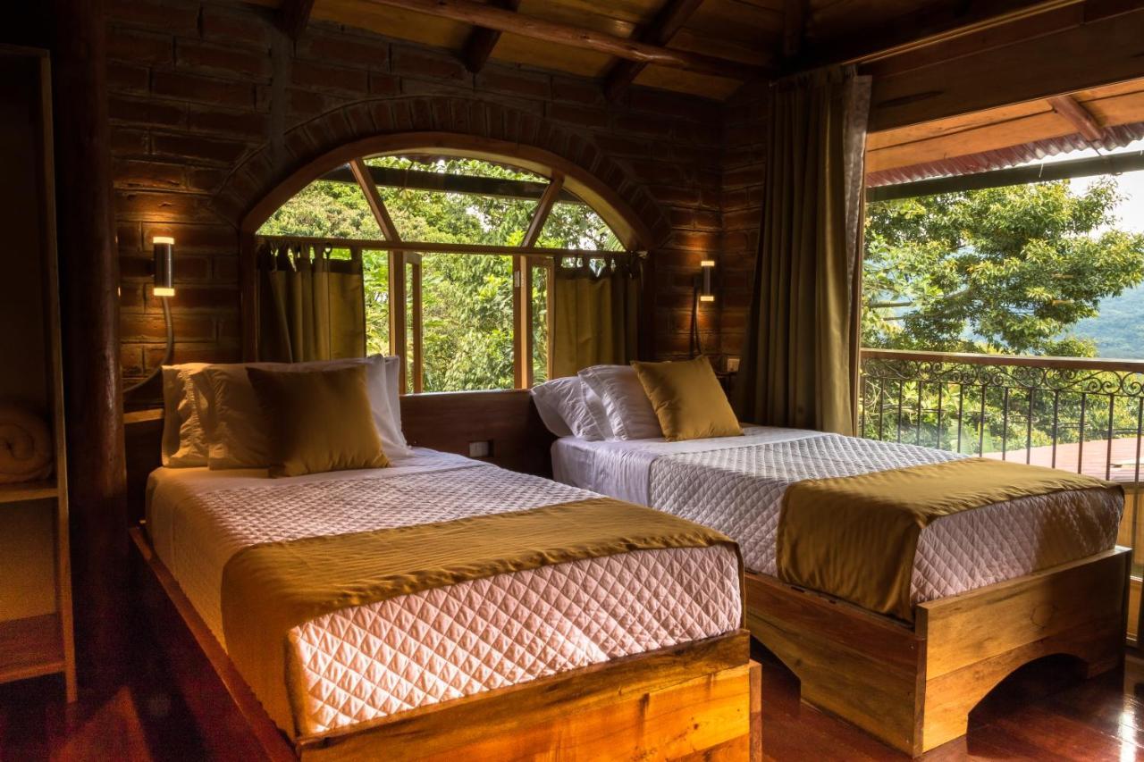 Casa De Vista Alta Otel Mindo Dış mekan fotoğraf